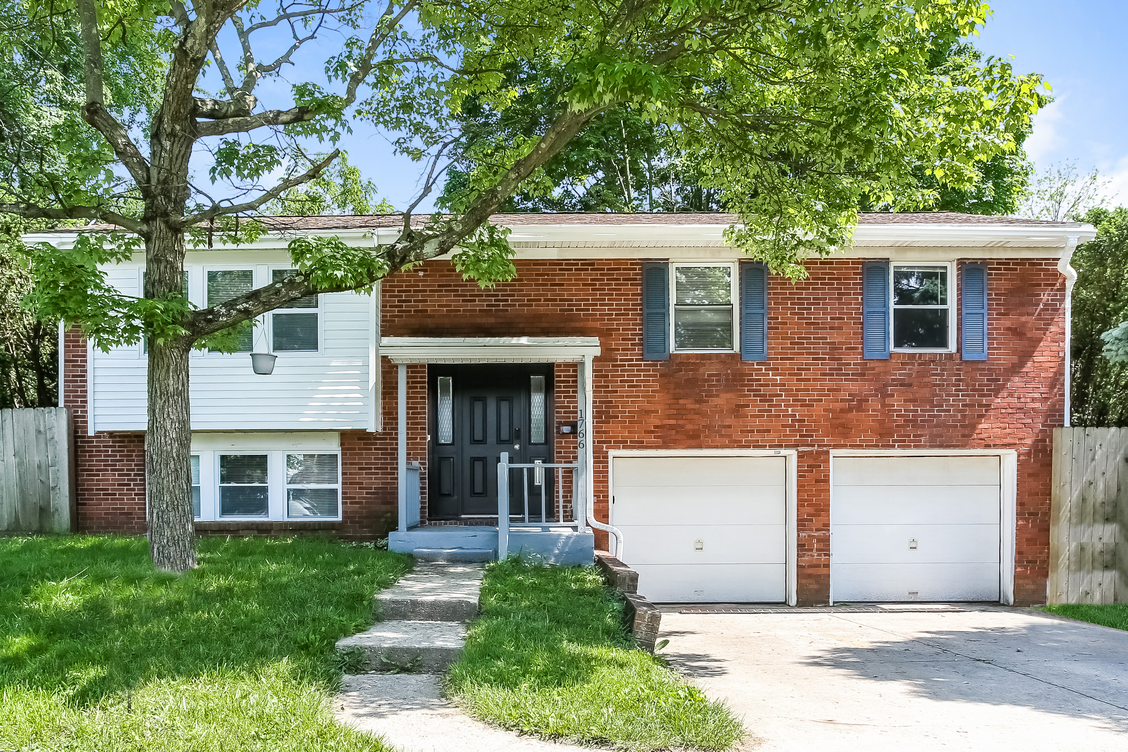 1766 Newfield Rd Columbus, OH 43209